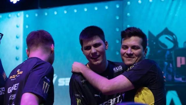 他的表现在 他的表现在